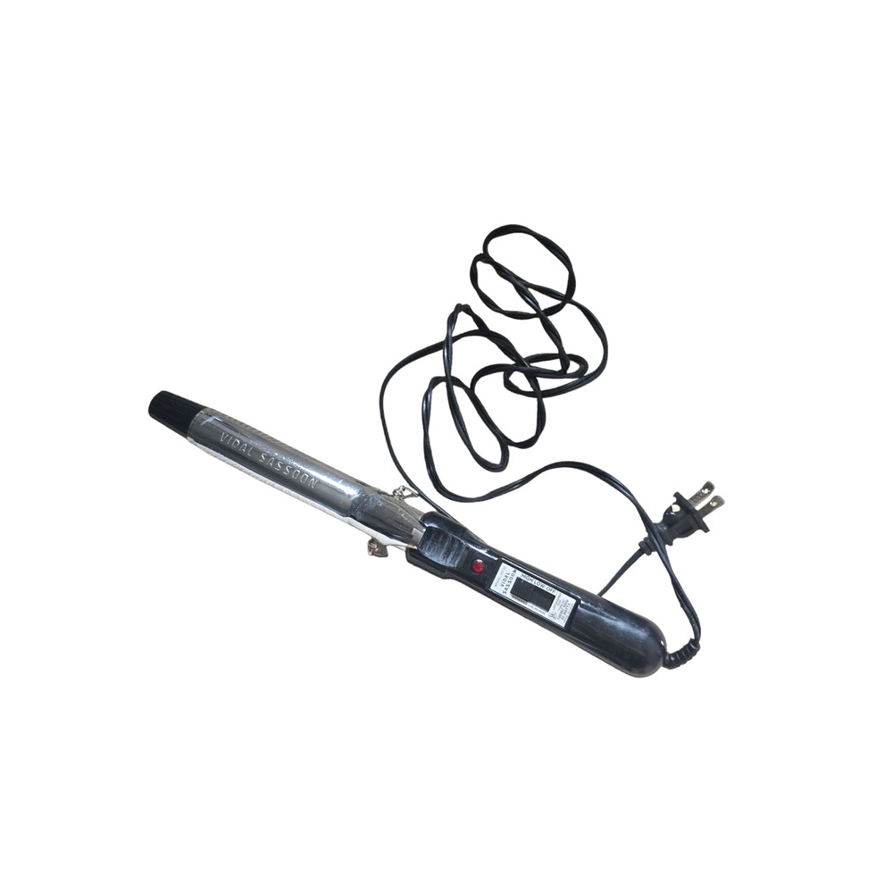 Vidal Sassoon
Black curling iron 
Plug in
9oz